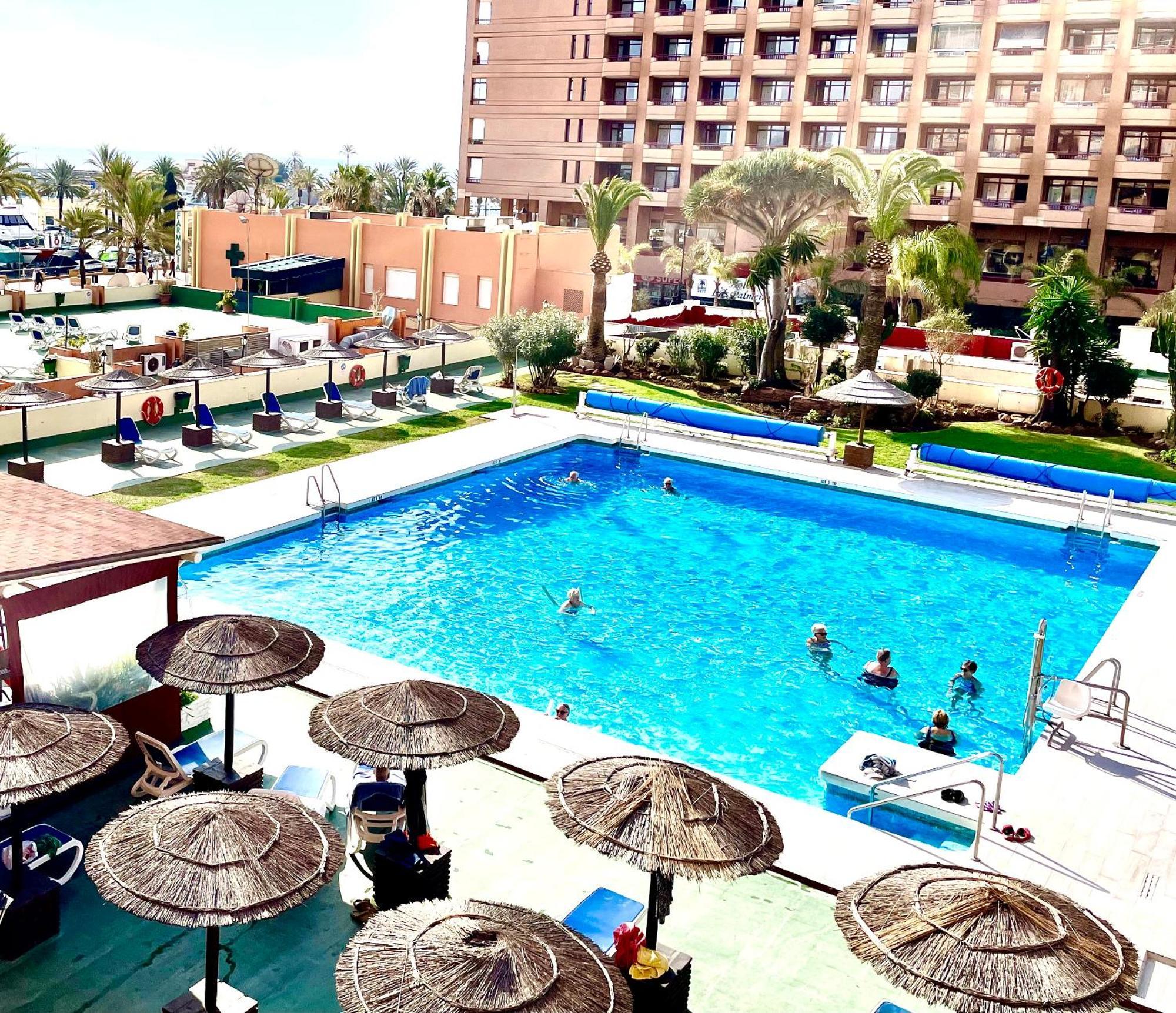 Hotel Apartamento Pyr Fuengirola Private Sunny Pool Side 외부 사진