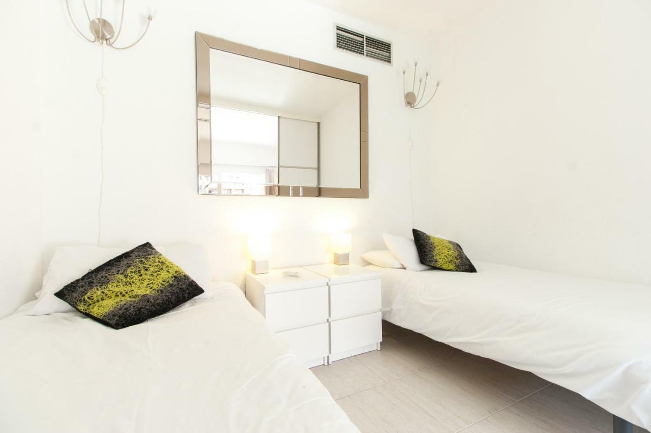 Hotel Apartamento Pyr Fuengirola Private Sunny Pool Side 외부 사진