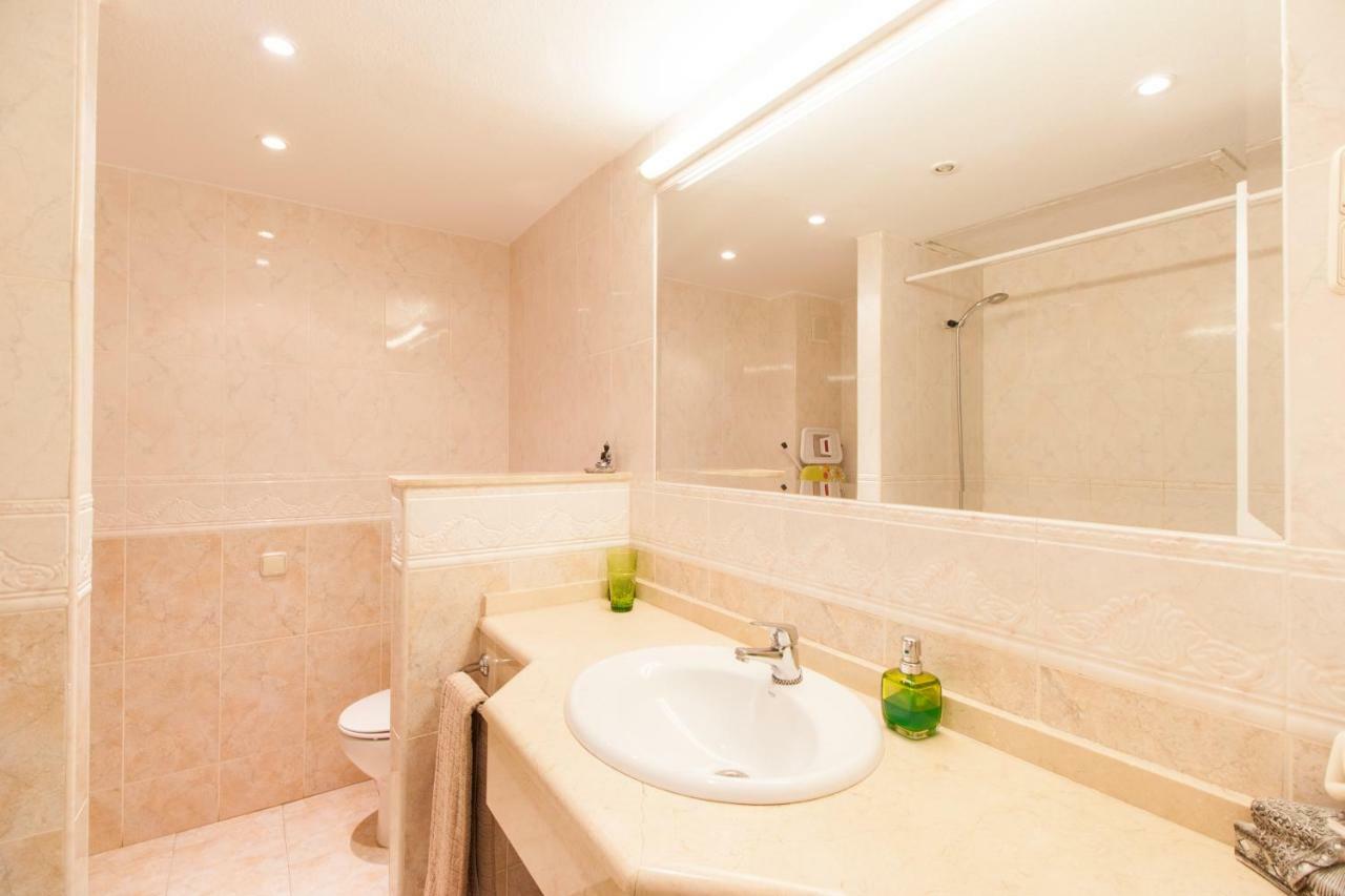 Hotel Apartamento Pyr Fuengirola Private Sunny Pool Side 외부 사진