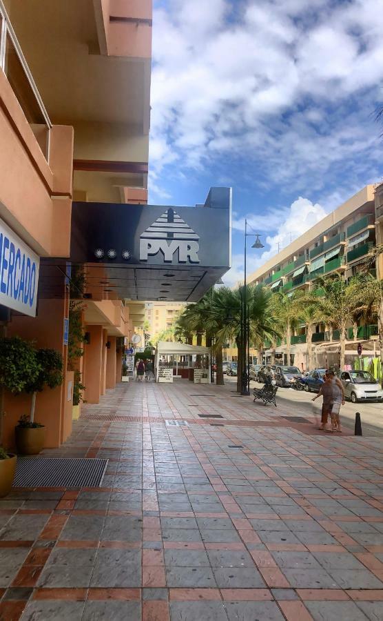 Hotel Apartamento Pyr Fuengirola Private Sunny Pool Side 외부 사진